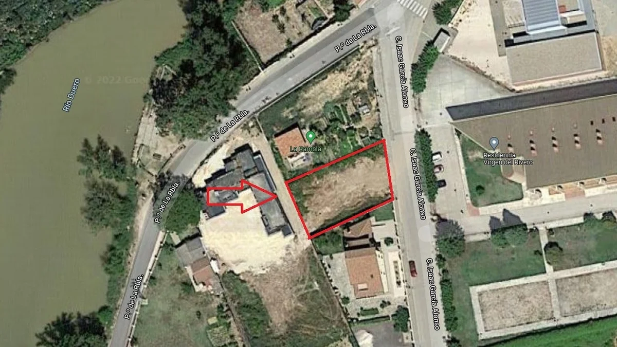 Solar céntrico junto al Duero