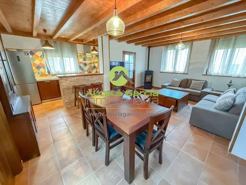 Casa nueva de cuatro dormitorios en Soria