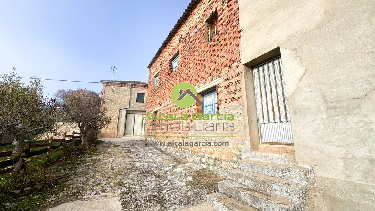 Renovation flat with private garage