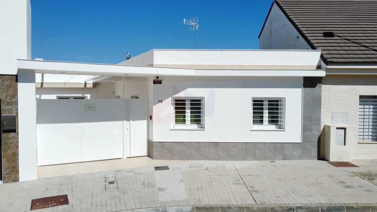 Good-condition townhouse, 3 bedrooms