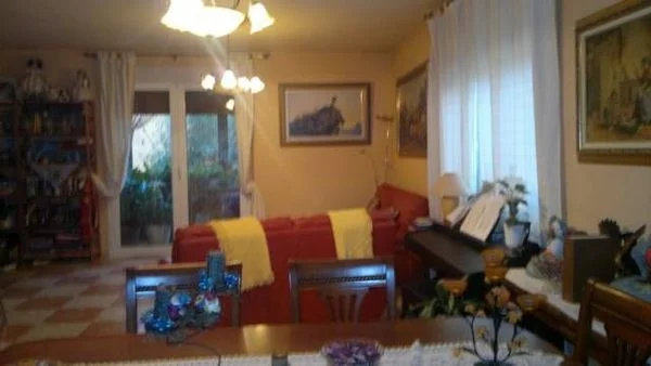 Chalet independiente en Basardilla, cinco dormitorios