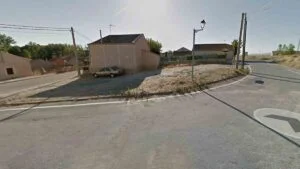 Urban corner plot near Segovia