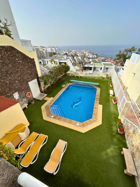 Los Gigantes studio with sea views