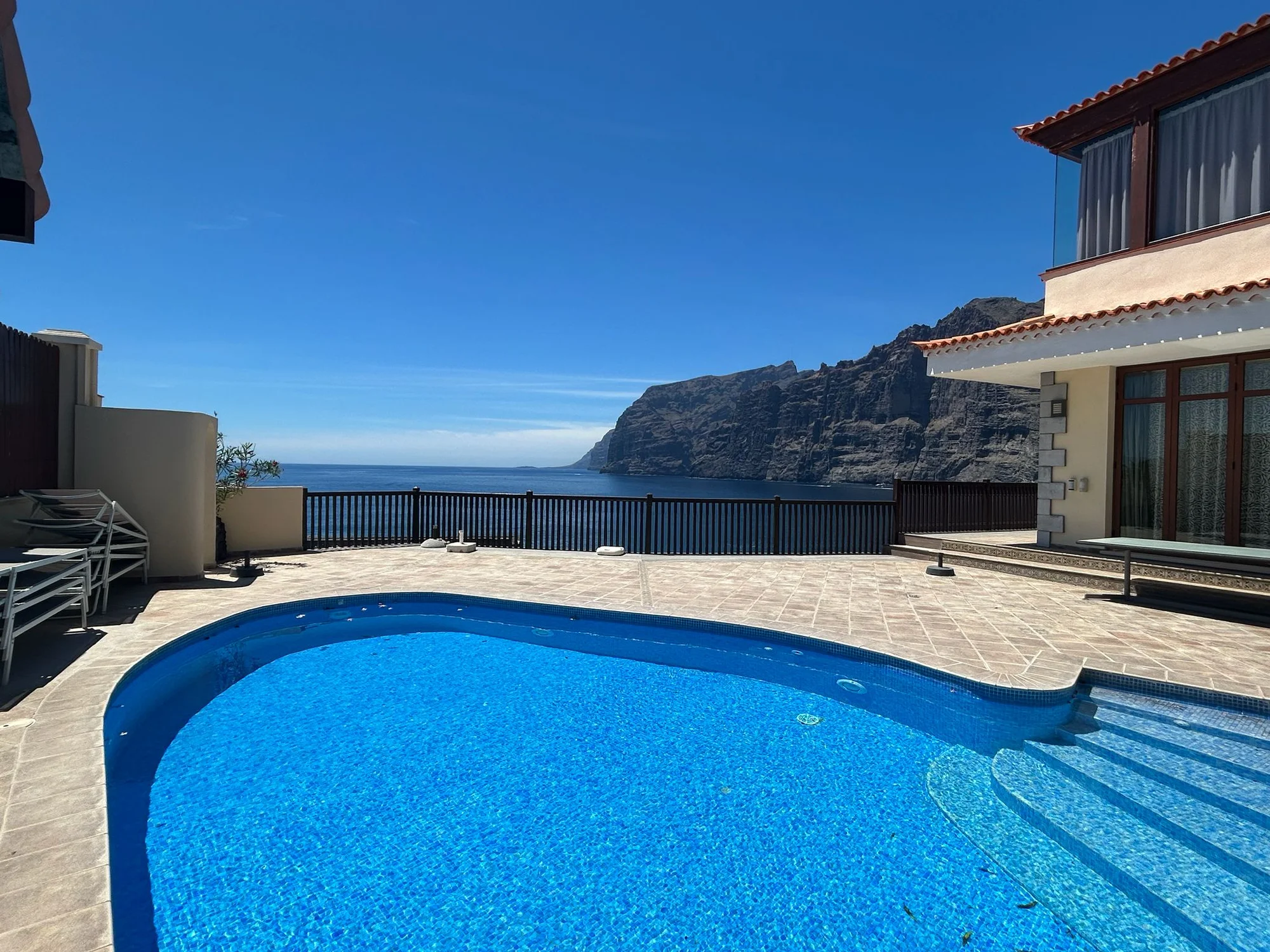 Renovated Los Gigantes villa, 6 bedrooms