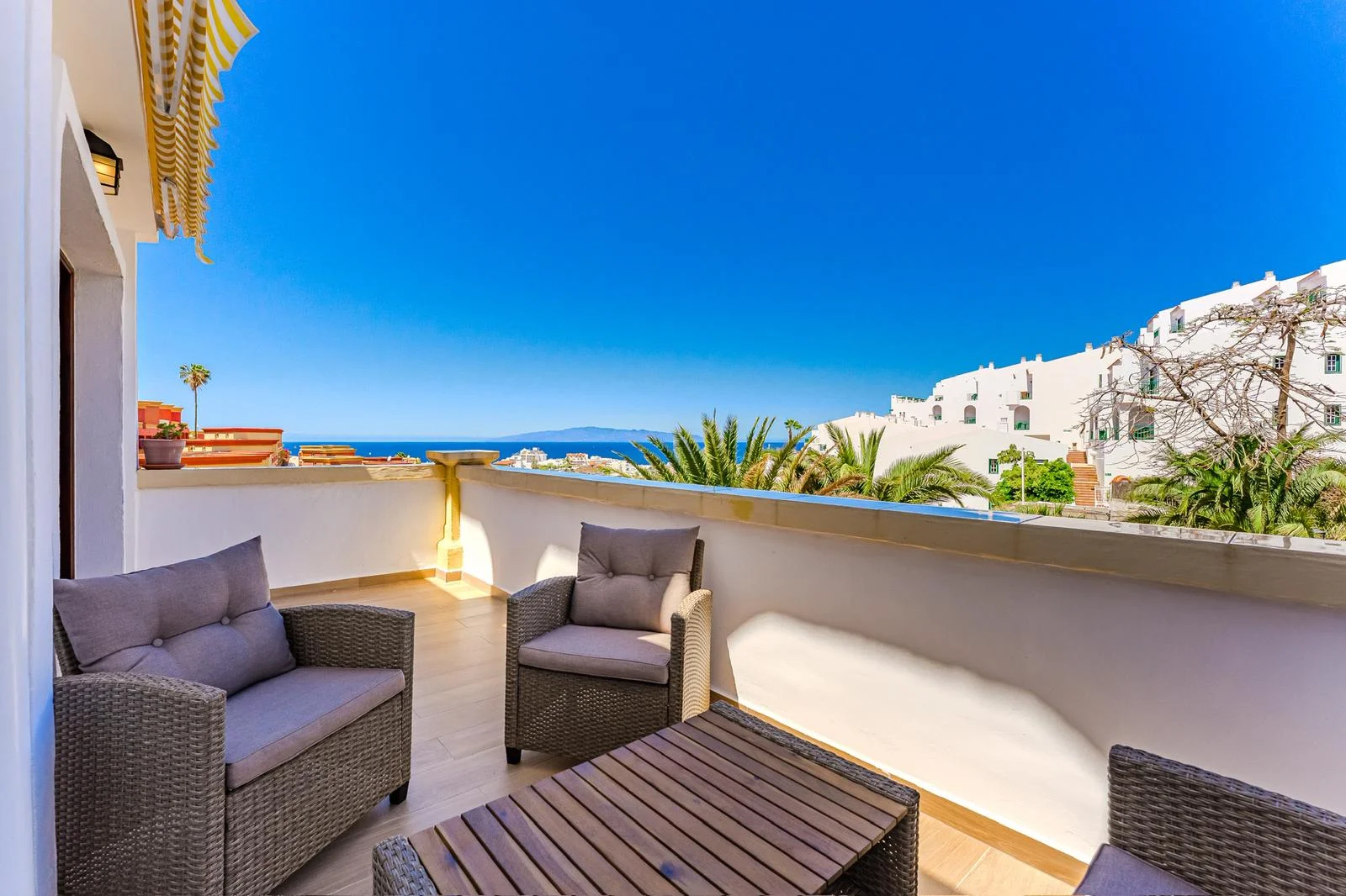 Furnished Costa Adeje apartment, terrace