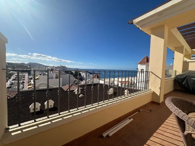 La Caleta sea-view apartment, 2 bedrooms