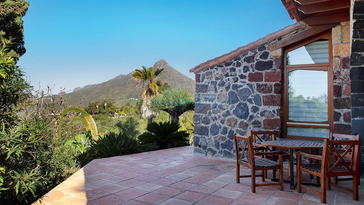 Villa rústica con 40.000m² de terreno