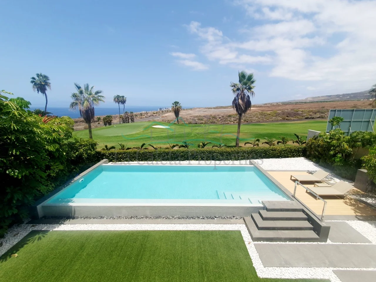 New villa in Costa Adeje, 4 bedrooms