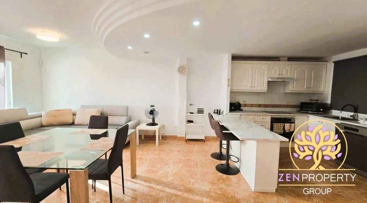 Spacious duplex with private outdoor space