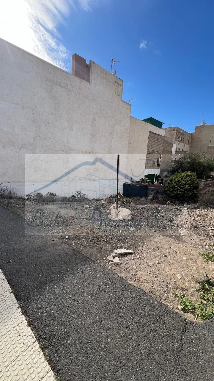 Urban plot in San Isidro, 239 m²