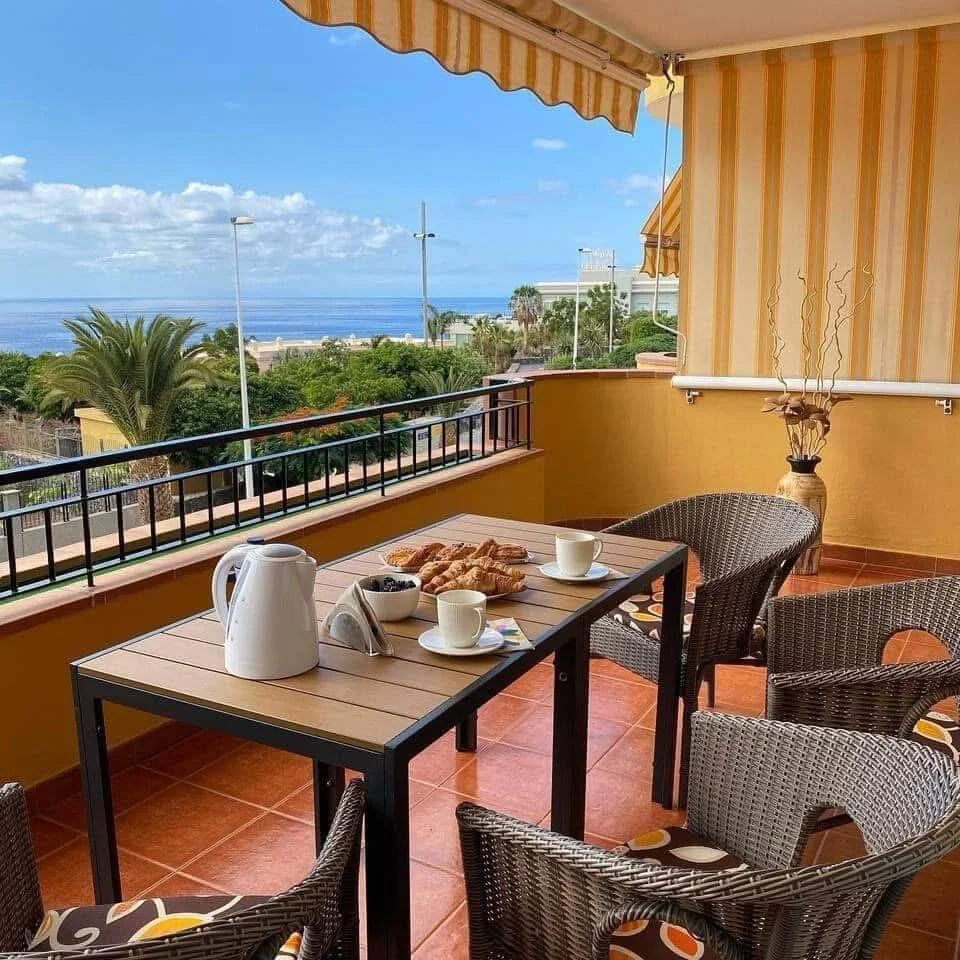 Apartamento con vistas al océano en Playa de la Arena