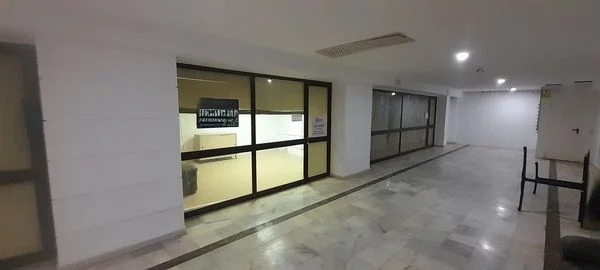 Oficina en sótano en San Eugenio Alto