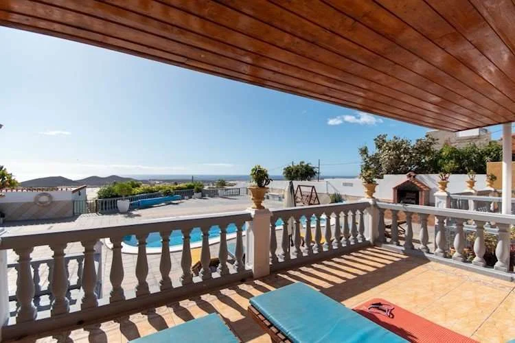 Villa de cinco dormitorios con vistas al mar