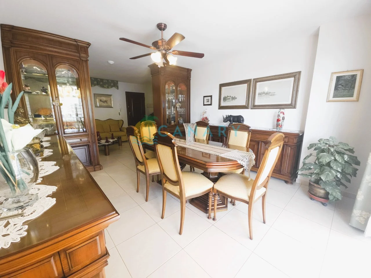 Apartamento flexible de cuatro dormitorios con vistas al mar