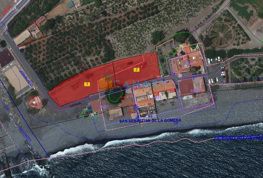 Parcela urbana frente al mar de 2.357 m²