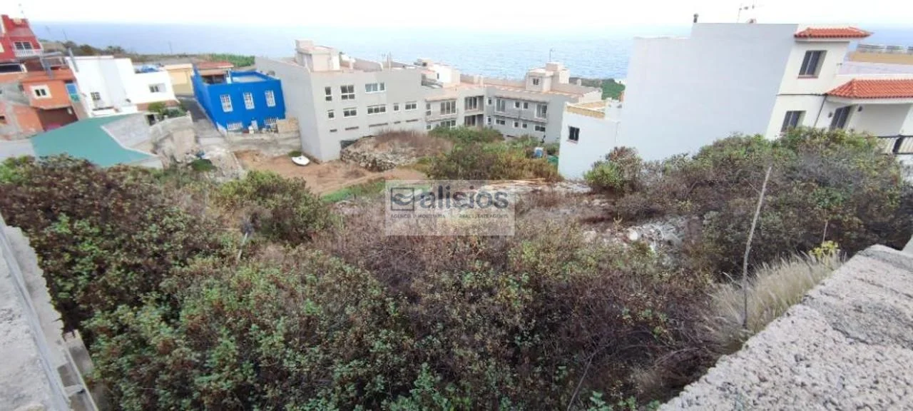 Parcela urbana con 1.400 m² edificables