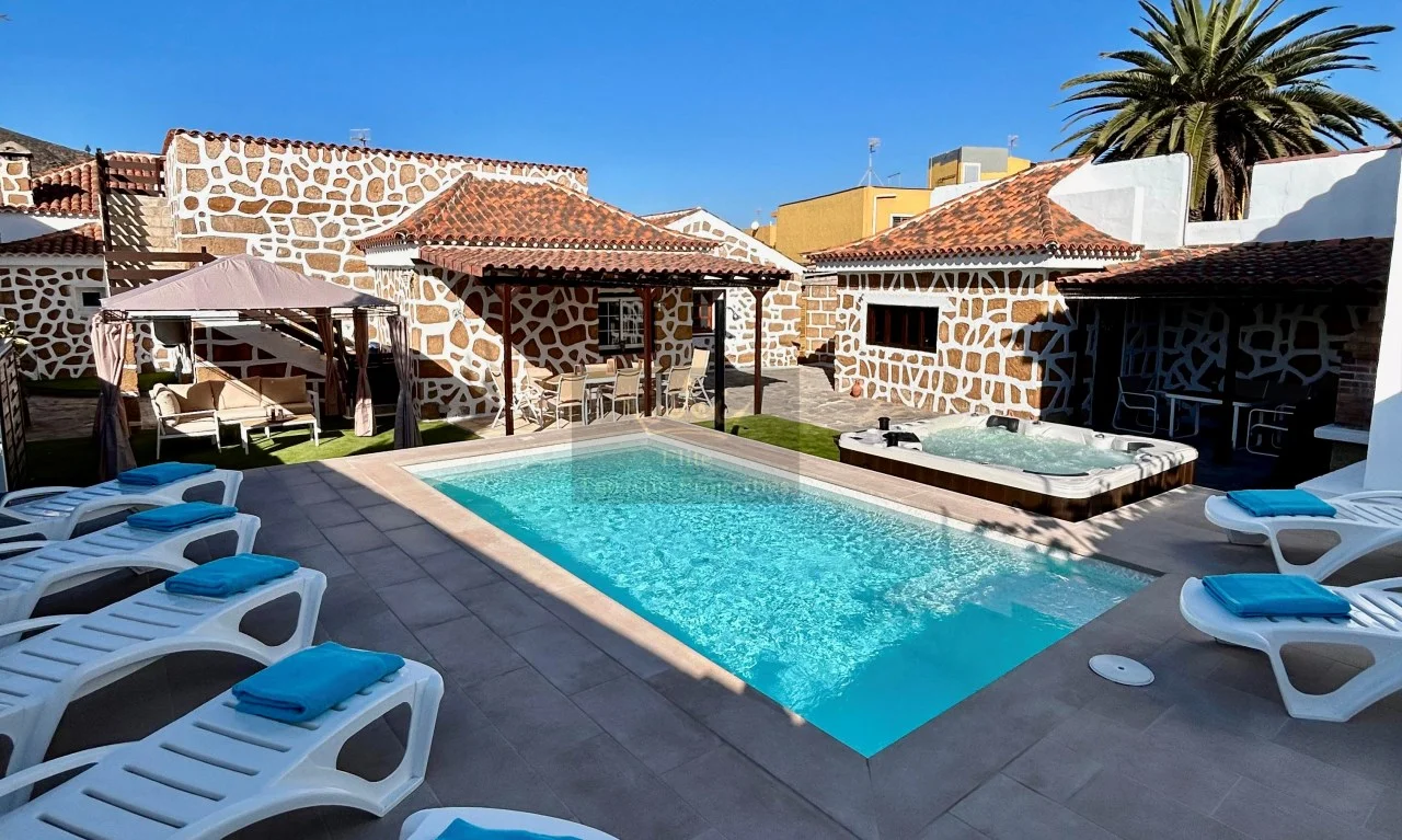 Renovated Tenerife chalet, four bedrooms