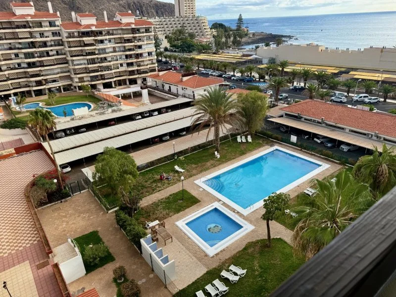 Top-floor Los Cristianos apartment, 3 bedrooms