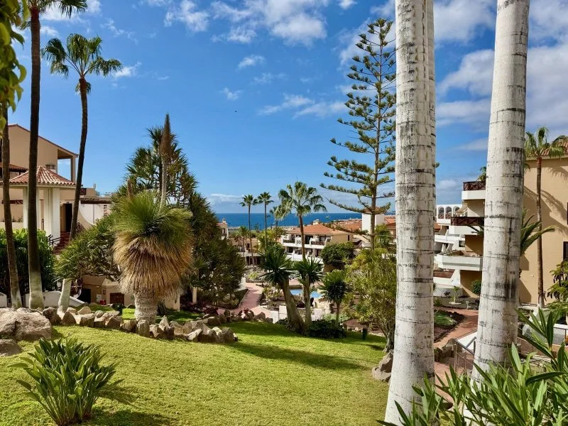 Apartamento en planta baja con vistas al mar