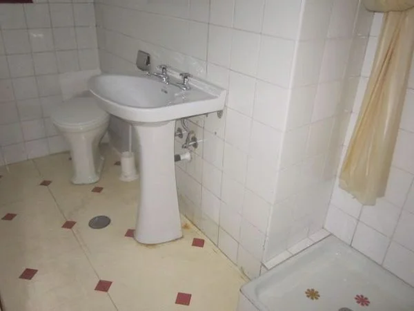 Piso de dos dormitorios con balcón