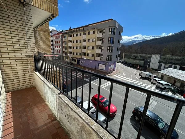 Piso reformado de cuatro dormitorios en Béjar
