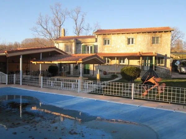 Chalet independiente cerca de Béjar, 5 dormitorios
