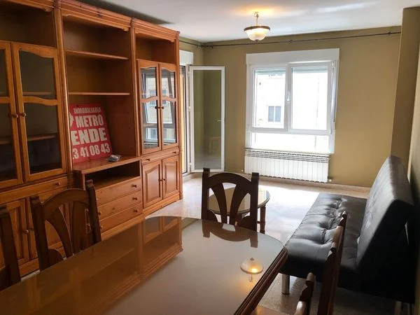 Good-condition Béjar flat, 3 bedrooms