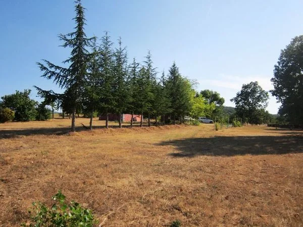 Casa rústica con parcela de 4.000 m²