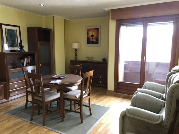 Central Béjar flat, 90 m², three bedrooms