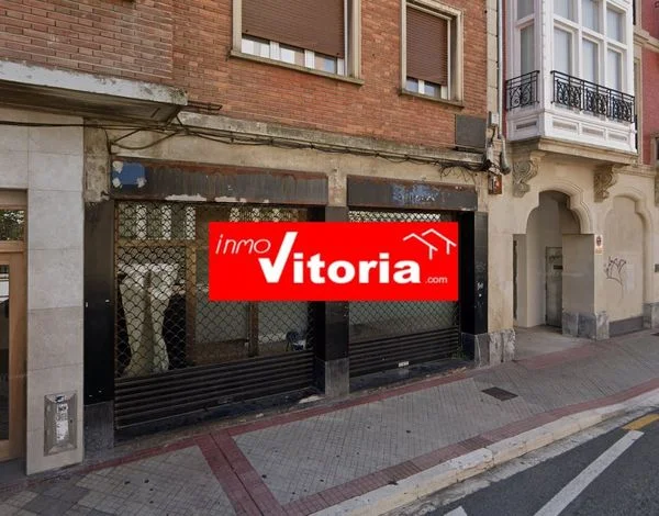 Central commercial unit, 50 m²