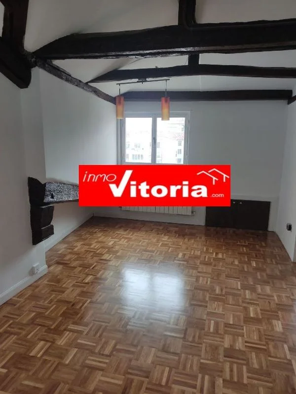 Ático en Casco Viejo de 59 m²