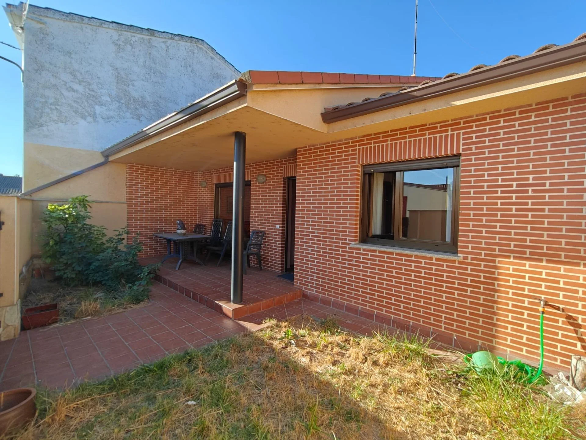 Chalet seminuevo cerca de Salamanca, 3 dormitorios