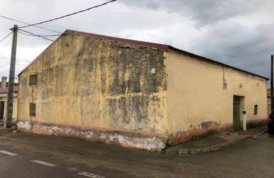 Nave industrial cerca de Berrocal de Salvatierra