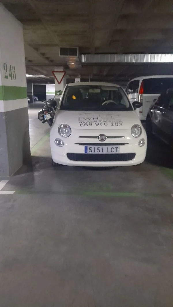 Large-car garage in Goya