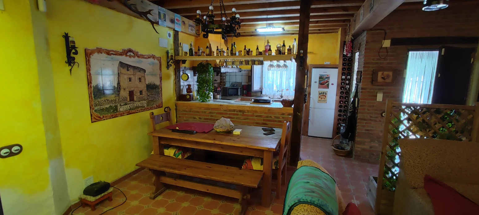 Casa reformada con cuatro dormitorios