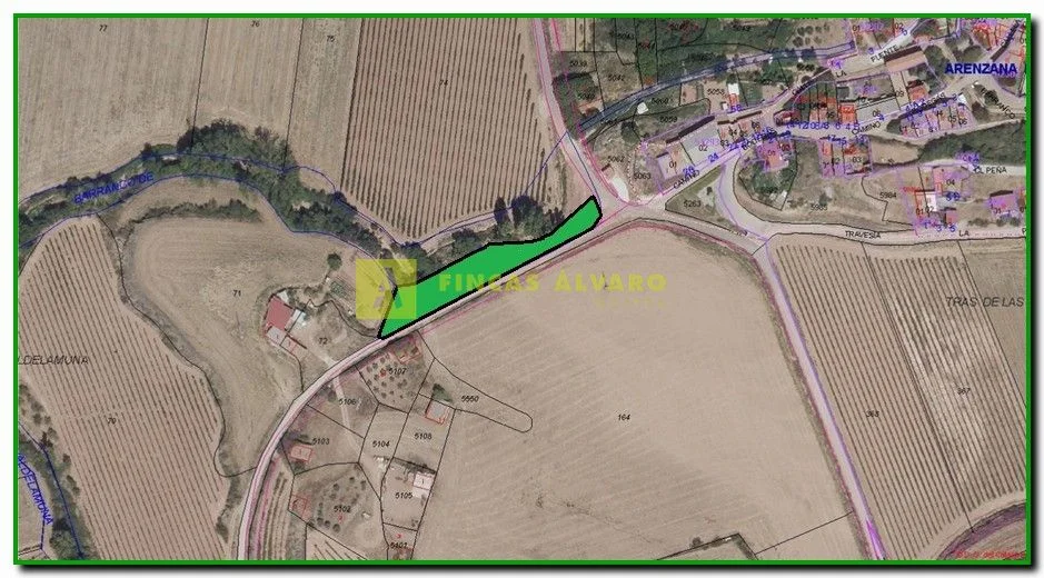 Parcela rústica junto al pueblo, 1.255 m²