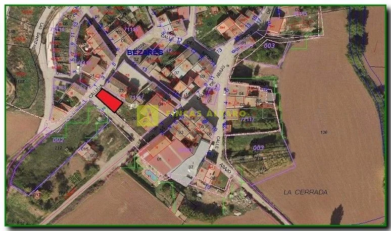 Solar urbano en Bezares de 117 m²