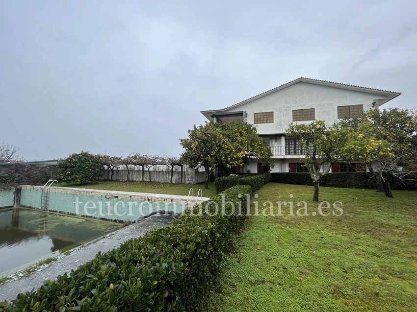 Gran chalet con piscina en Cornazo