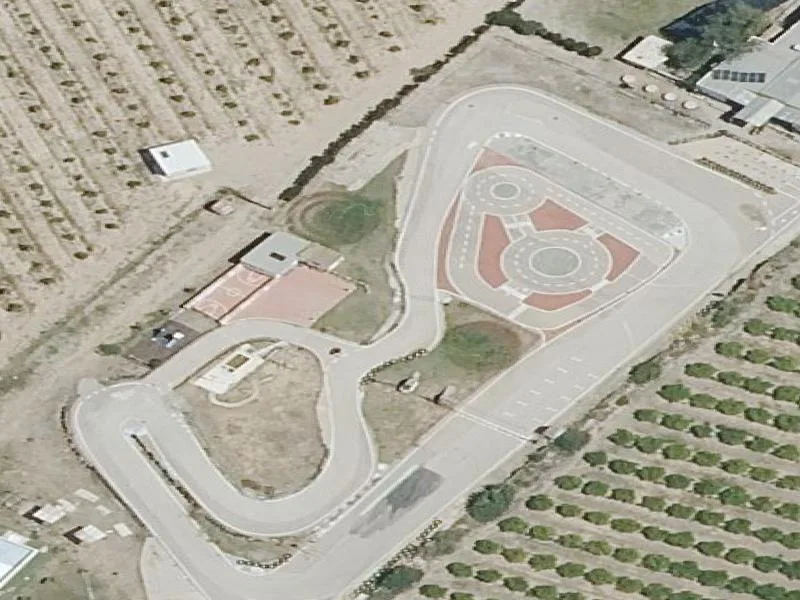 Rural training facility on 12,215 m²