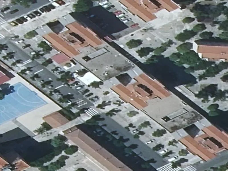 Local comercial en Puertollano, 103 m²