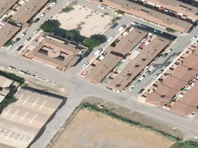 Garaje 65 en subasta en Atarfe
